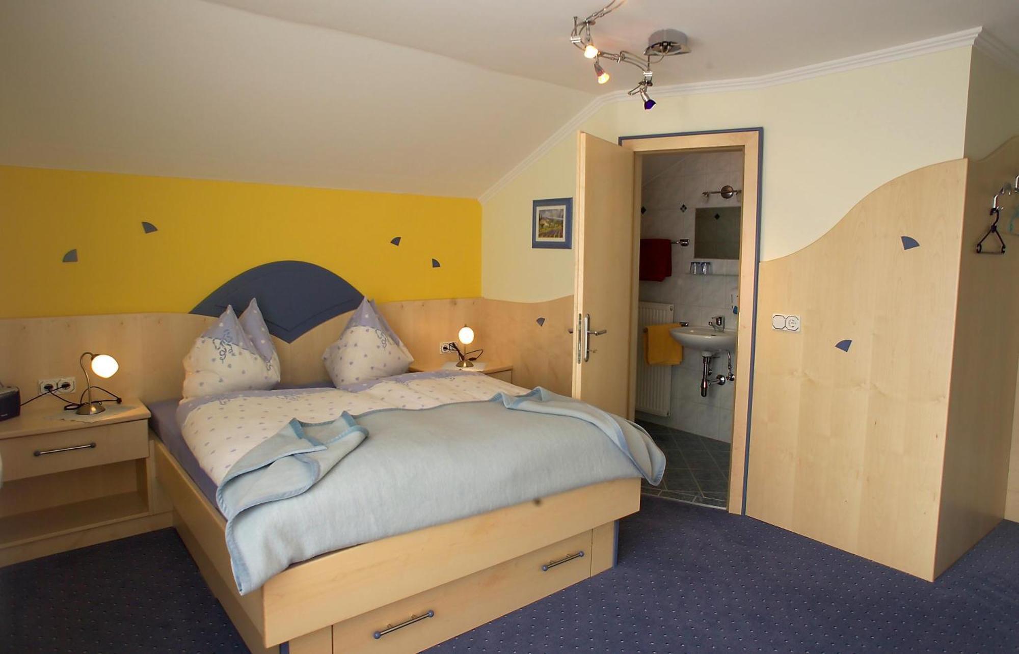 Hotel Garni Zerza Tröpolach Quarto foto