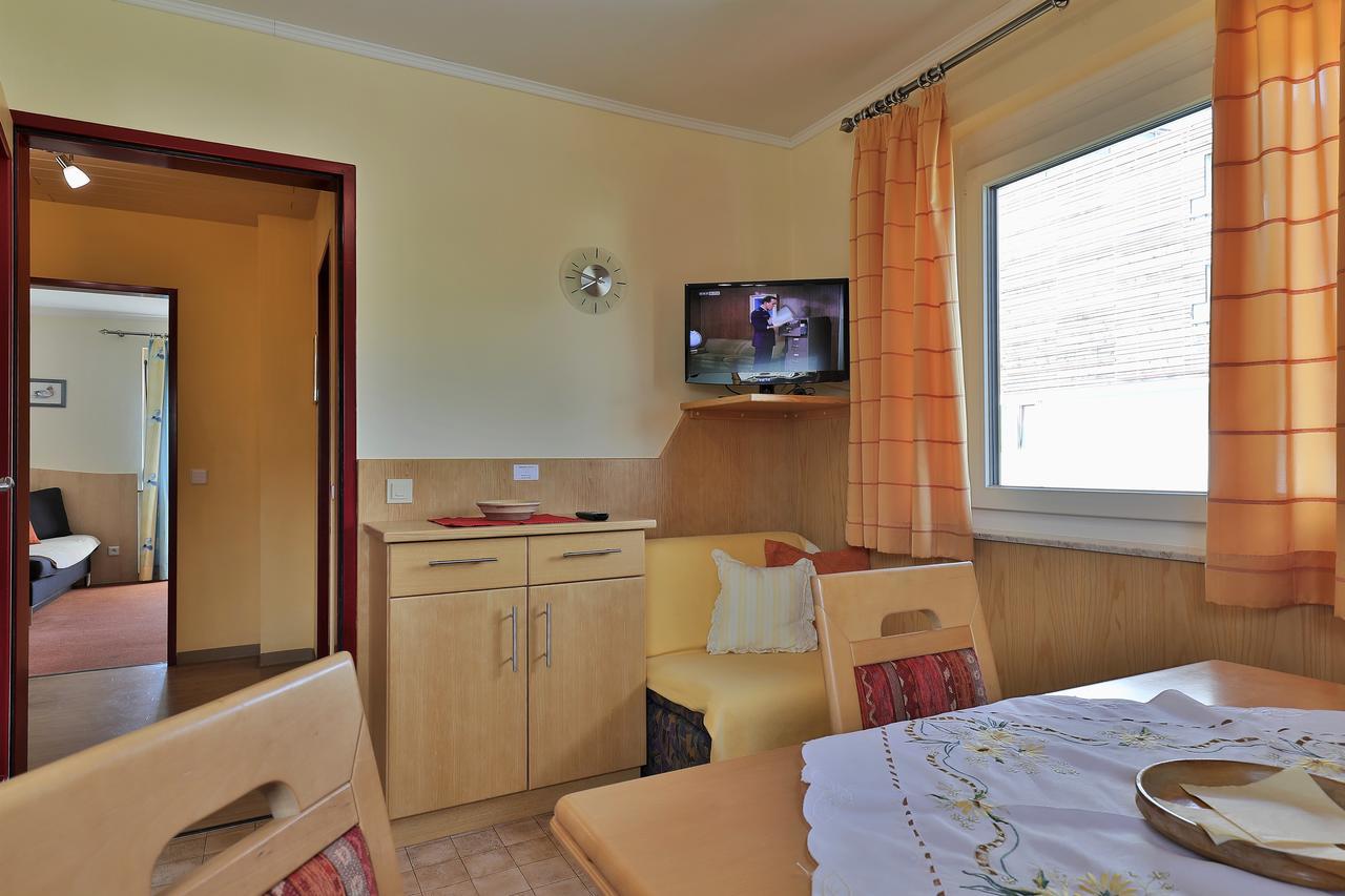 Hotel Garni Zerza Tröpolach Exterior foto